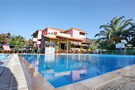 Anaxos - Apartmánový dům Armonia - Lesbos