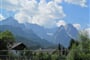 Německo - Garmisch-Partenkirchen leží uprostřed hor
