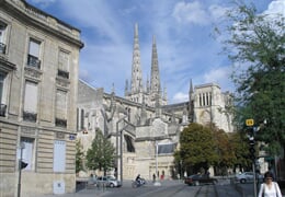 Bordeaux a Akvitánie, památky, víno a vlny Atlantiku