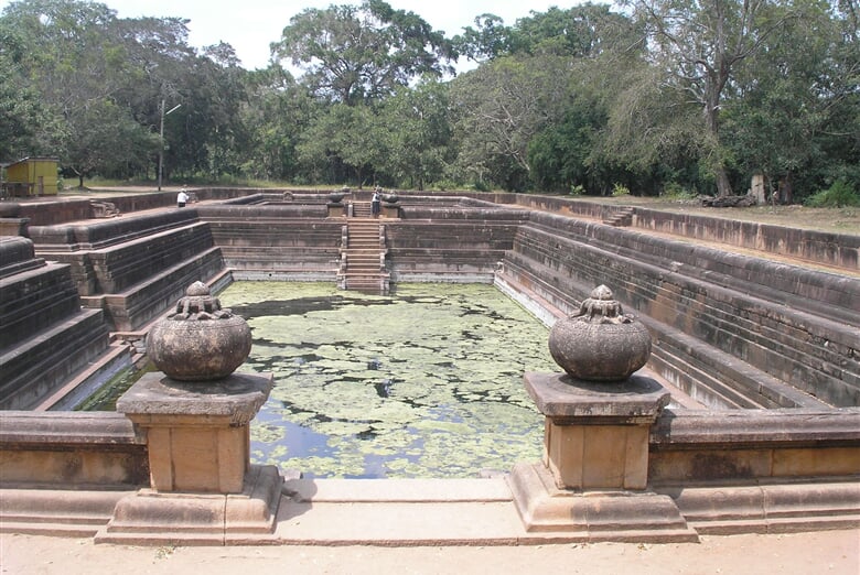 Anuradhapura_1-14