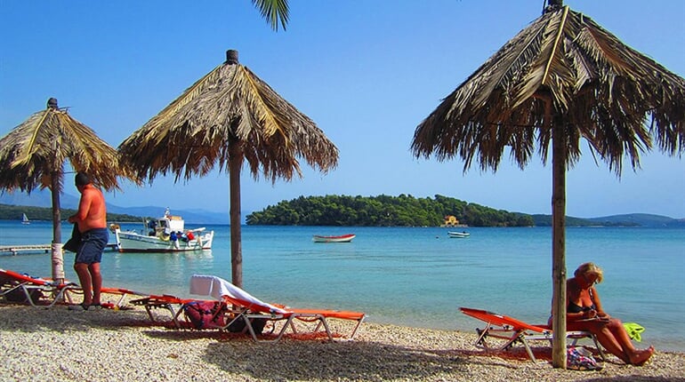 Apartmánový dům Gardenia: fotografie vybavení exteriérů a interiérů ubytování.