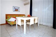 residence 541614db6f2bddd580f0b44d467b4a1a