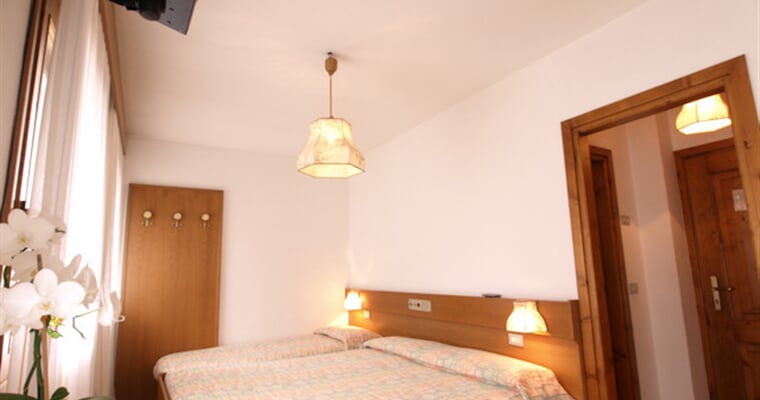 Hotel Gardenia, Isolaccia   (1)