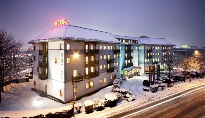 Stubaiské Alpy- hotel **** Alphotel - skipas Safari v ceně / č.2382
