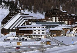 Alpy - ledovec Schnalstal, hotel *** Kurzras u sjezdovky, s nápoji a bazénem, dítě zdarma / č.5063