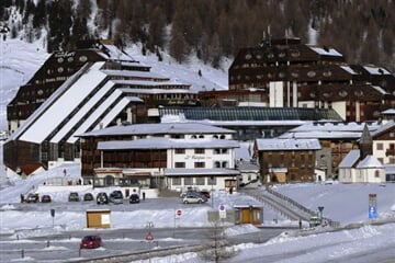 Alpy - ledovec Schnalstal, hotel *** Kurzras u sjezdovky, s nápoji a bazénem, dítě zdarma / č.5063