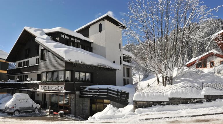 Hotel Europa, Madonna (9)