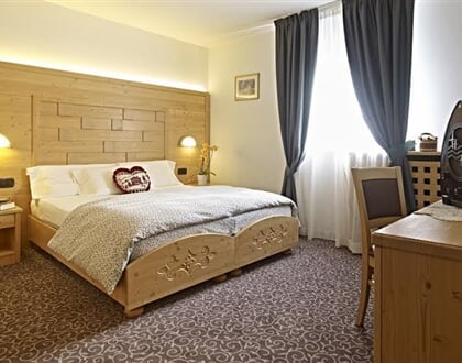Hotel Europa, Madonna (11)