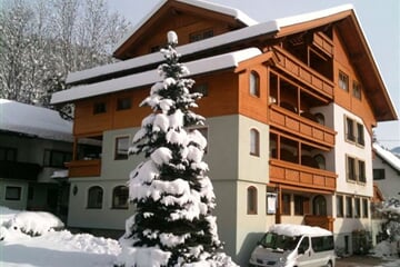 Korutany - hotel *** Steindl s bazénem - TOP skipas, aquapark, wellness a nápoje v ceně / č.5267