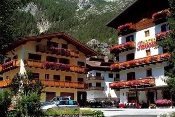 Dolomiti Superski - Civetta - Hotel Savoia***