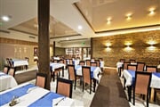 Urán hotel*** 04