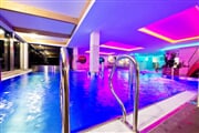 Urán hotel*** 10