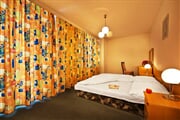 Urán hotel*** 11