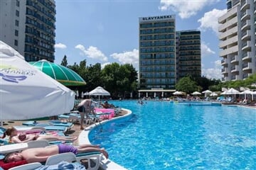 Slavyanski, Slunečné pobřeží