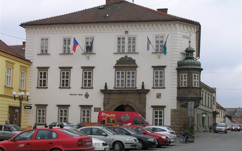 Česká republika - Ivančíce - dům pánů z Lipé, 1607-11, renesanční, dnes je zde radnice