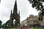 Skotsko - Edinburgh - památník Waltera Scotta v Princes Street Garden