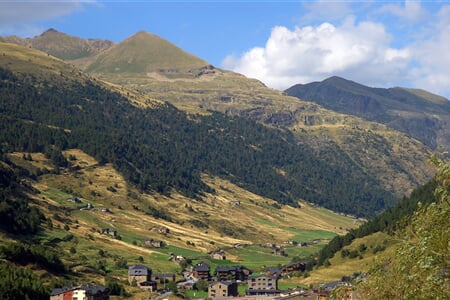 Andorra, srdce Pyrenejí letecky 2025