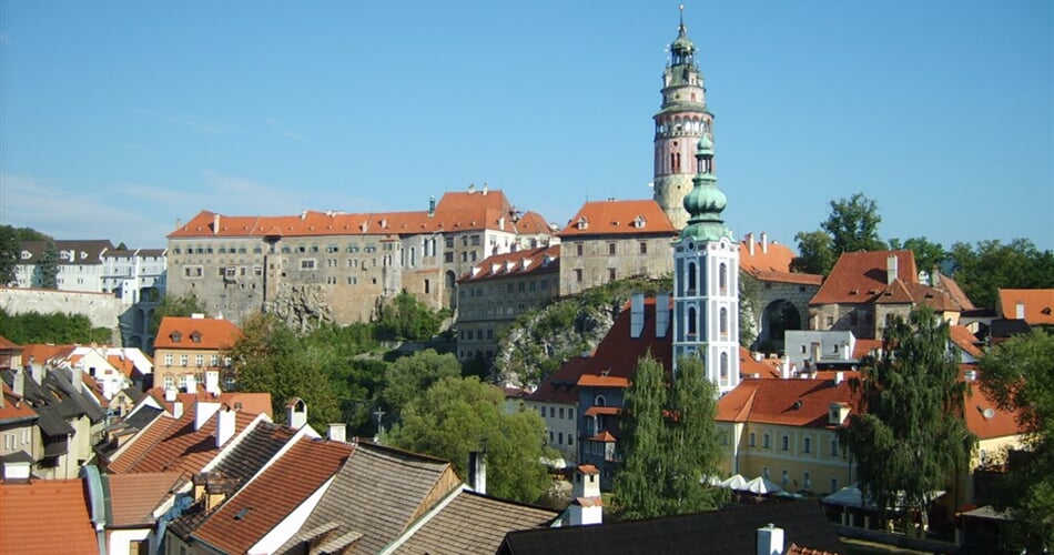 Česká republika - Český Krumlov, čtvrt Latrán a býv.kostel sv.Jošta (Wiki-O.Koníček)