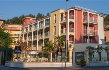 Hotel Bisesti*** - Garda