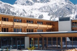 Nassfeld - hotel**** Sonnenalpe na sjezdovce s wellness a bazénem / č.3581