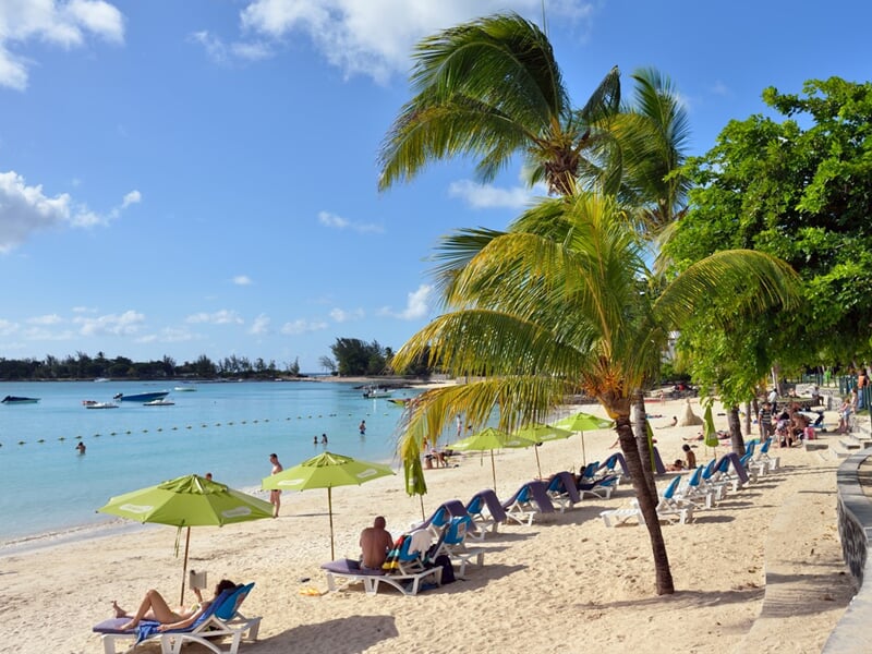 Mauricius - Božský ostrov s bělostnými plážemi a výlety