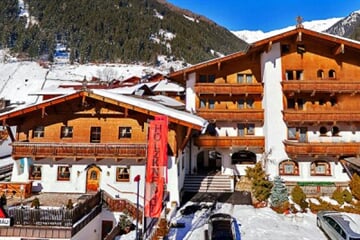 Ledovec Stubai a Stubaiské Alpy - hotel**** Zum Holzknecht s wellness / č.2248
