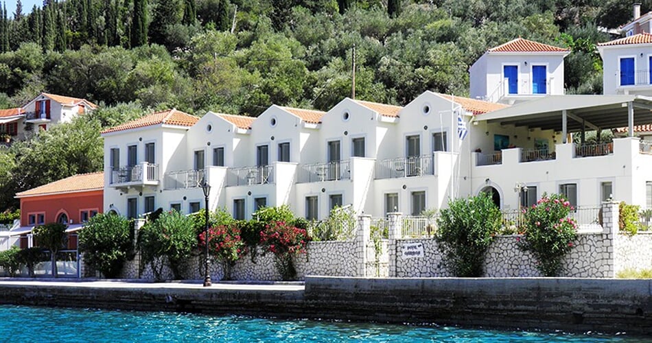 Hotel Omirikon: fotografie vybavení exteriérů a interiérů ubytování.