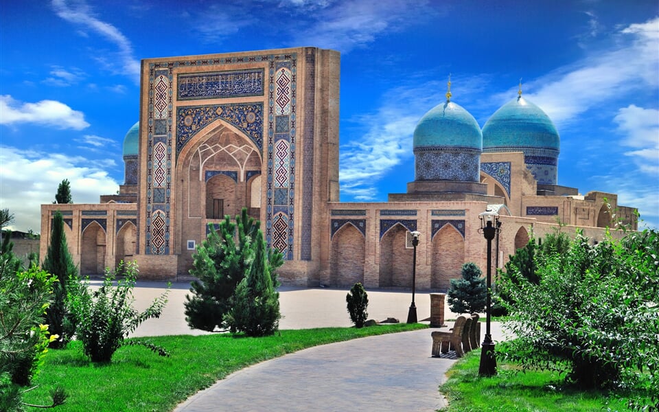 Uzbekistan-Taskent-dreamstime_xl_17123034