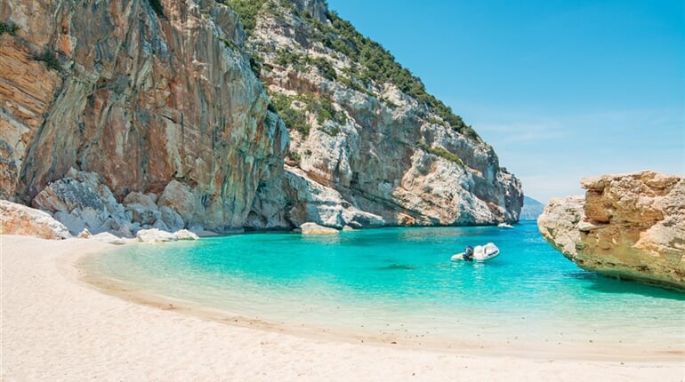 Pobytově-poznávací zájezd Itálie - Sardinie - Costa Smeralda