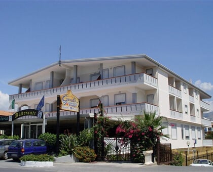 Hotel a Residence Gandhi, Santa Maria (1)