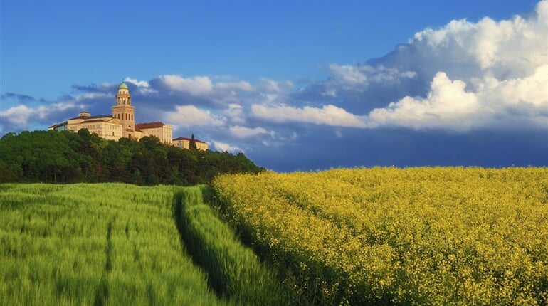 Madarsko - opatstvi Pannonhalma