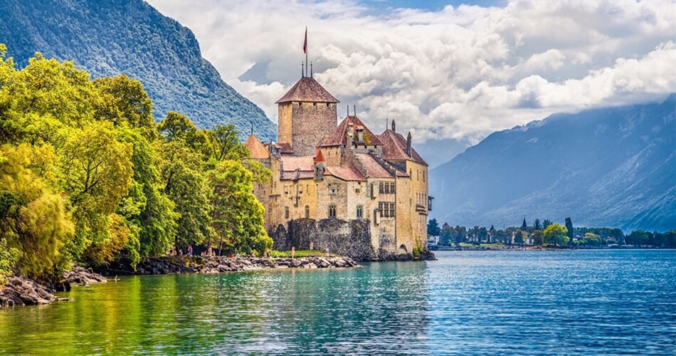 Poznávací zájezd Švýcarsko - hrad Chillon Ženevské jezero