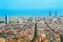 Pohled na Barcelonu a věž Agbar