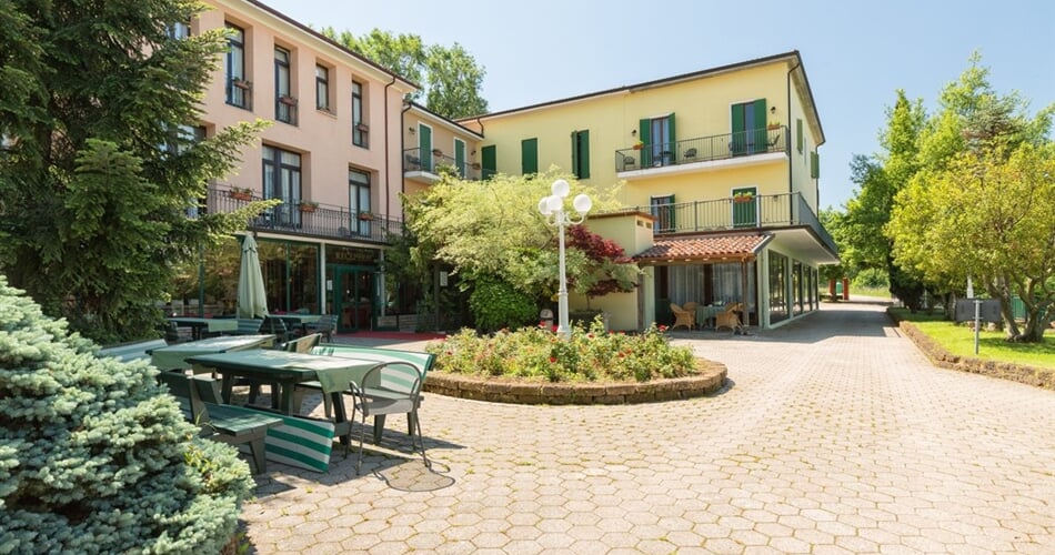 Park Hotel Jolanda, San Zeno di Montagna (1)