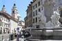 Slovinsko - Julské Alpy - Lublaň, Fontána tří řek, inspirace Berniniho Fontánou 4 řek na Piazza Navona v Římě