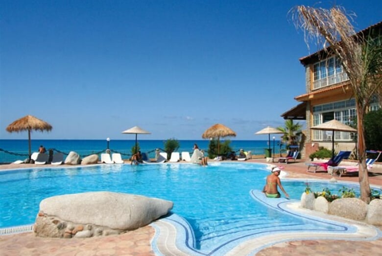 Hotel Baia Tropea Resort - bazén2