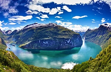 Costa Diadema - Norské fjordy, letecky s delegátem