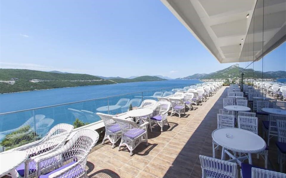 Grand hotel Neum - pohled z terasy na Jadranské moře