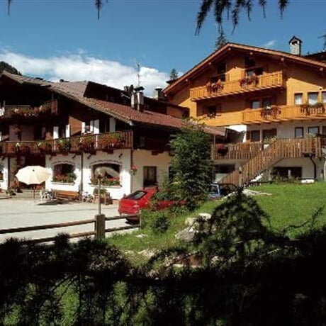 Hotel Camoscio*** - Rocca Pietore