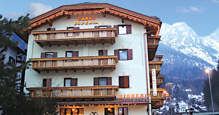 Hotel Garni Esperia, Alleghe (1)