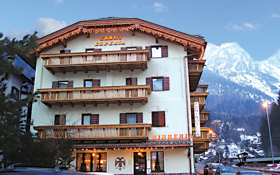 Hotel Garni Esperia, Alleghe (1)