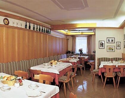 Hotel Garni Esperia, Alleghe (2)