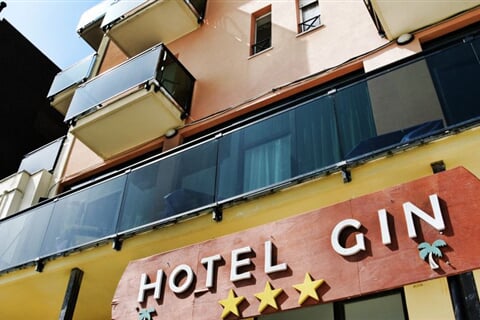 Rimini - Viserba - HOTEL GIN ***