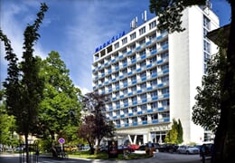 Piešťany, Magnólia – Seniorský pobyt