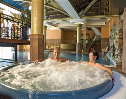 748_jacuzzi
