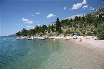 Starigrad-Paklenica - Apartmánový dům Car