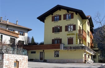 Hotel Aurora *** - Molveno
