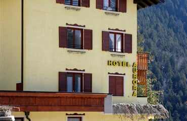 Hotel Aurora *** - Molveno