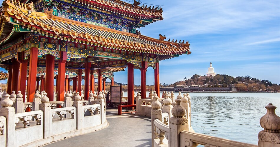 Čína - Peking, park Pej-Chaj