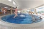 hotelový bazén
